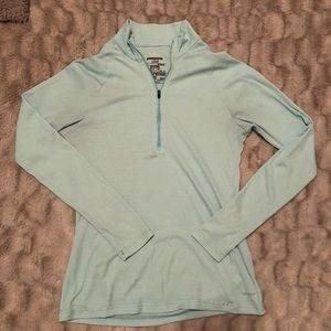 Light weight Patagonia Quarter Zip